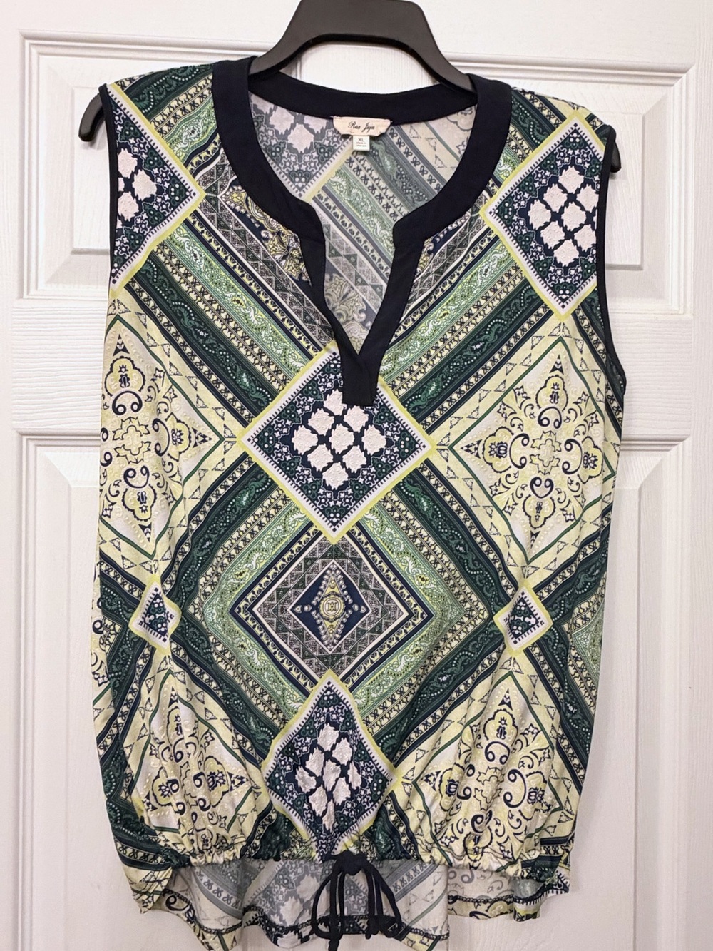 Rue Juju, Sleeveless Paisley Print with tie-front detail